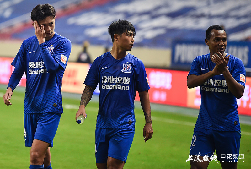 鲁能挑战申花，主场球迷加油呐喊士气高昂的简单介绍